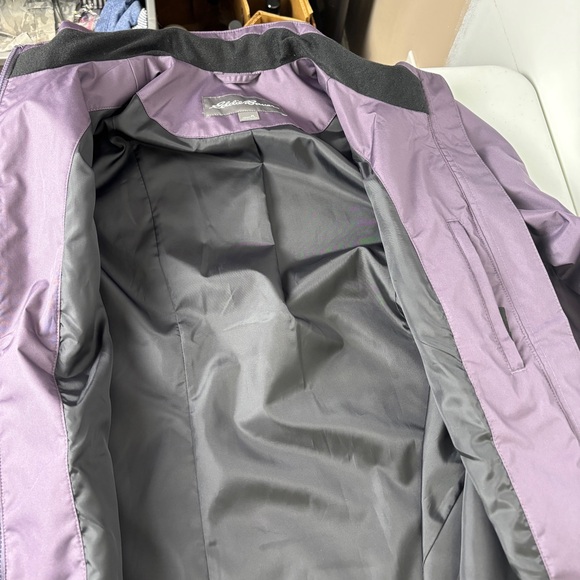 Eddie Bauer Weatheredge Plum Hooded Raincoat - Picture 6 of 7